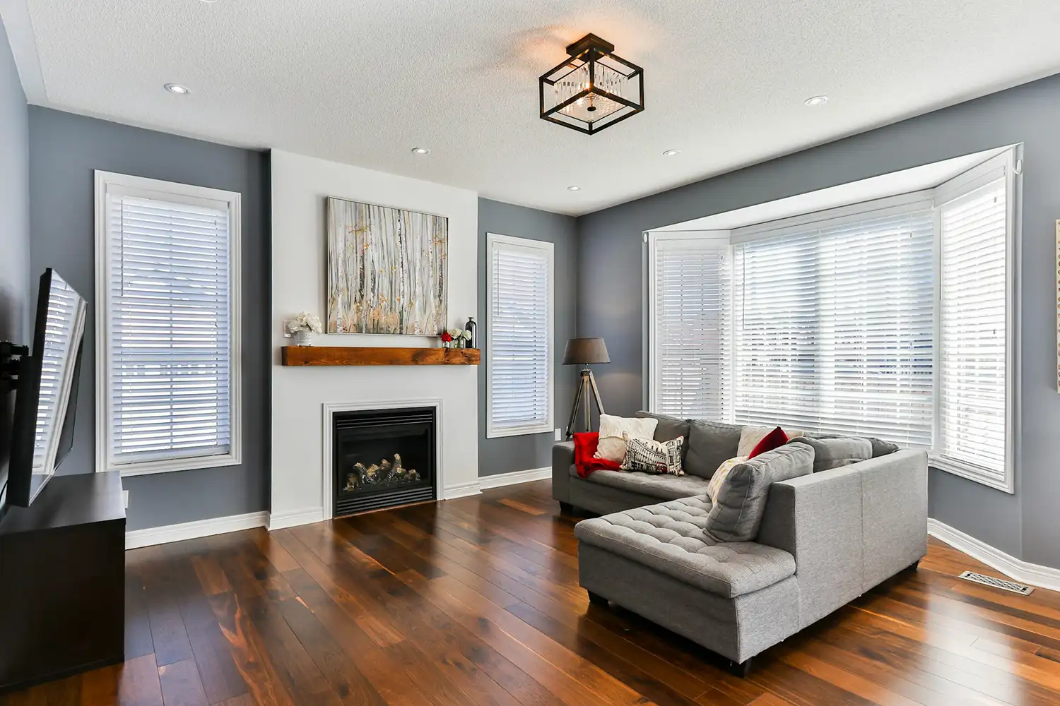 Interior House Painting: Should You DIY or Hire a Professional?